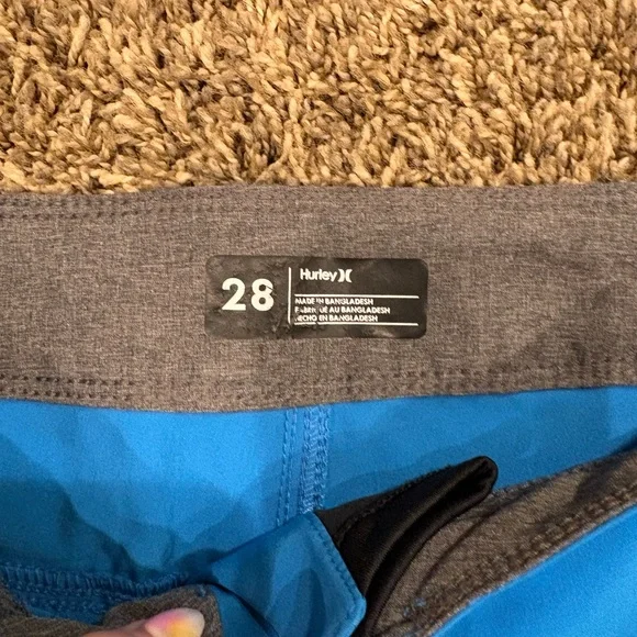 Set of four men’s 28 Board Shorts/swim trunks - Picture 6 of 12